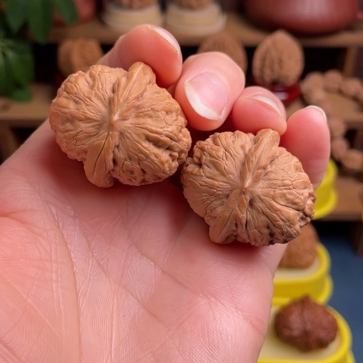 文玩核桃把件元宝36