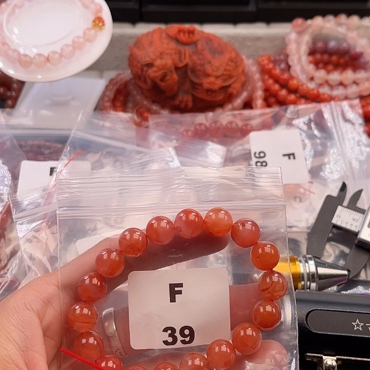 南红玛瑙未镶嵌多样性发货默认微瑕称重11mm