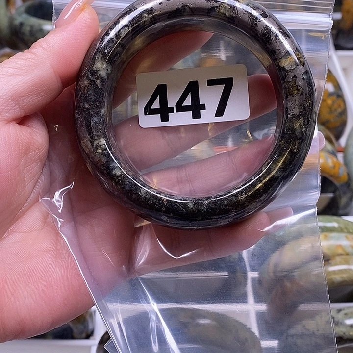 幸***啊蛇纹石玉未镶嵌手镯