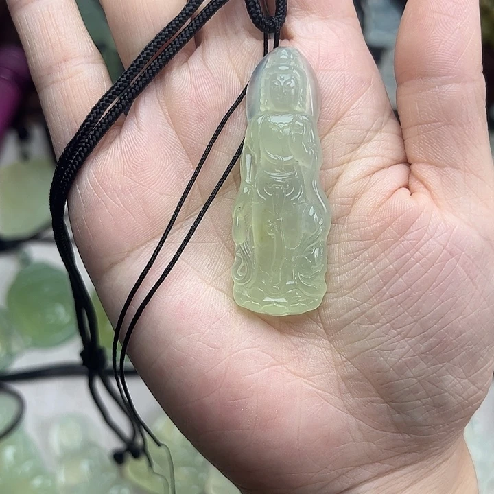 岫玉合金颈饰吊坠