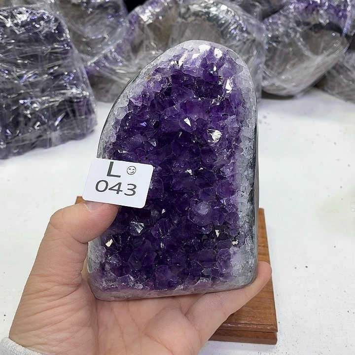 未镶嵌摆件水晶天然紫水晶