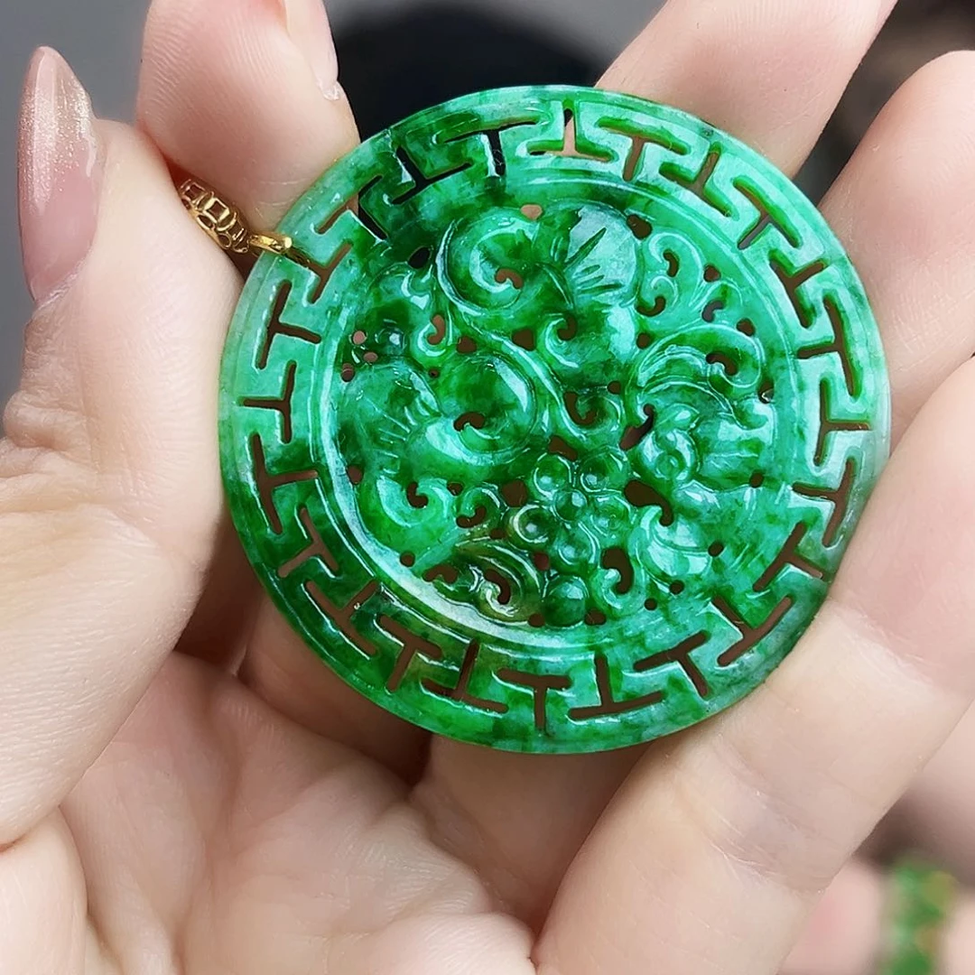 翡翠18K金镶嵌颈饰多样性