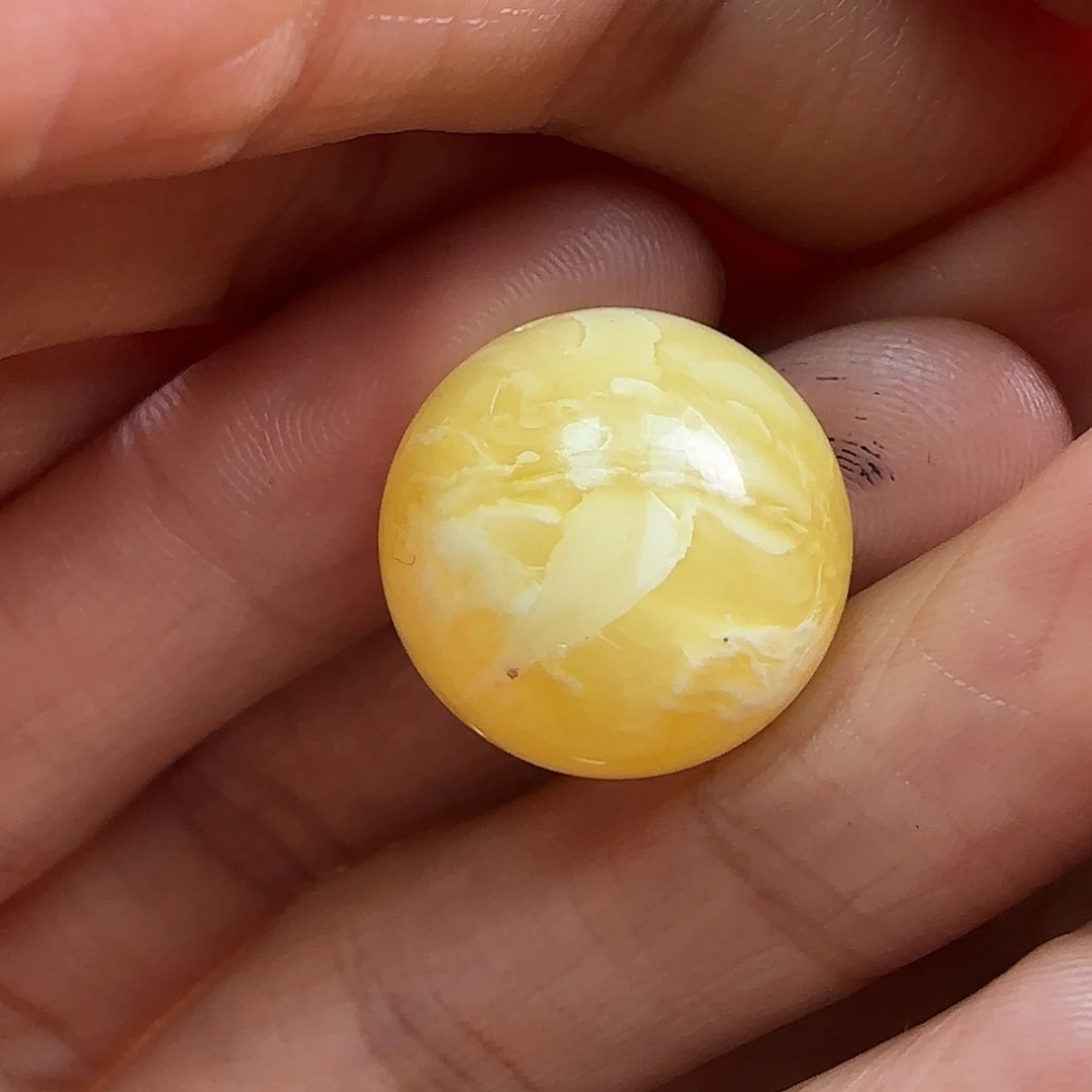 蜜蜡未镶嵌珠宝奇石