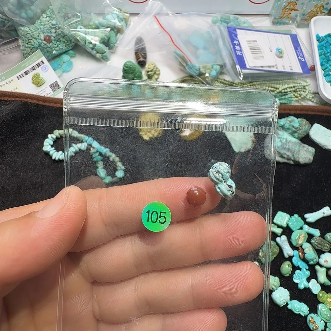 南红玛瑙未镶嵌珠宝奇石