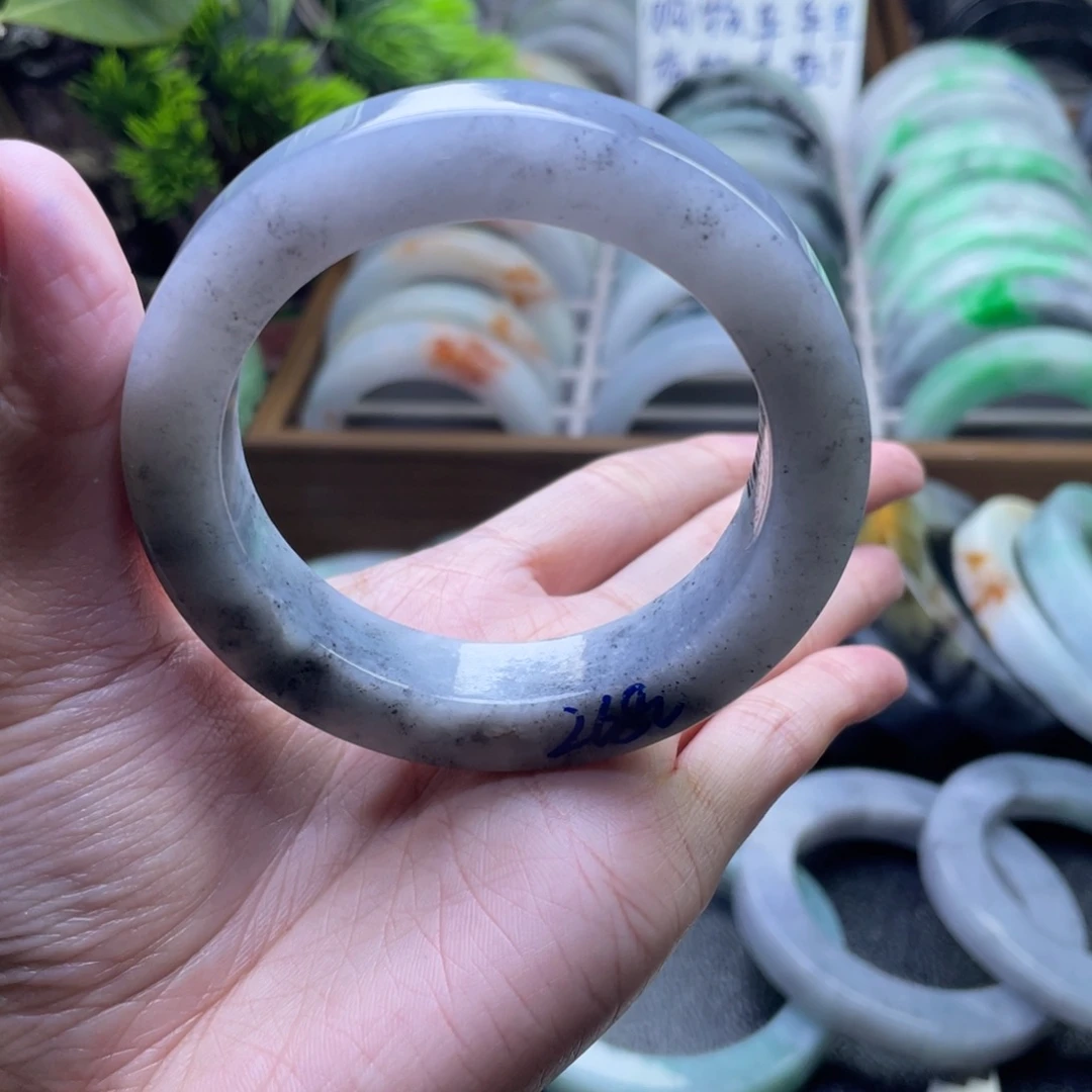 定制翡翠未镶嵌定制翡翠手镯