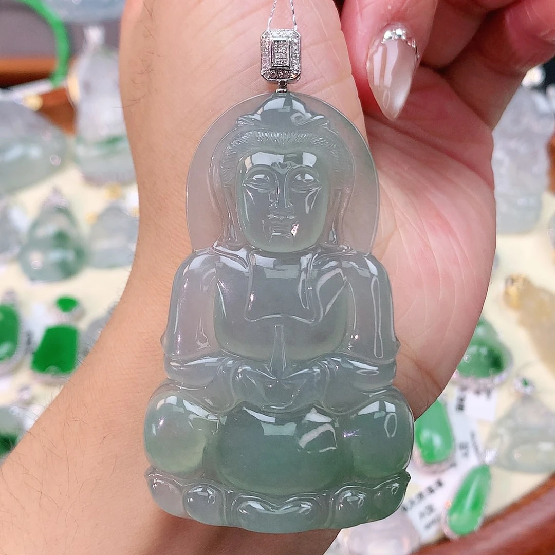 颈饰18K金镶嵌翡翠观音