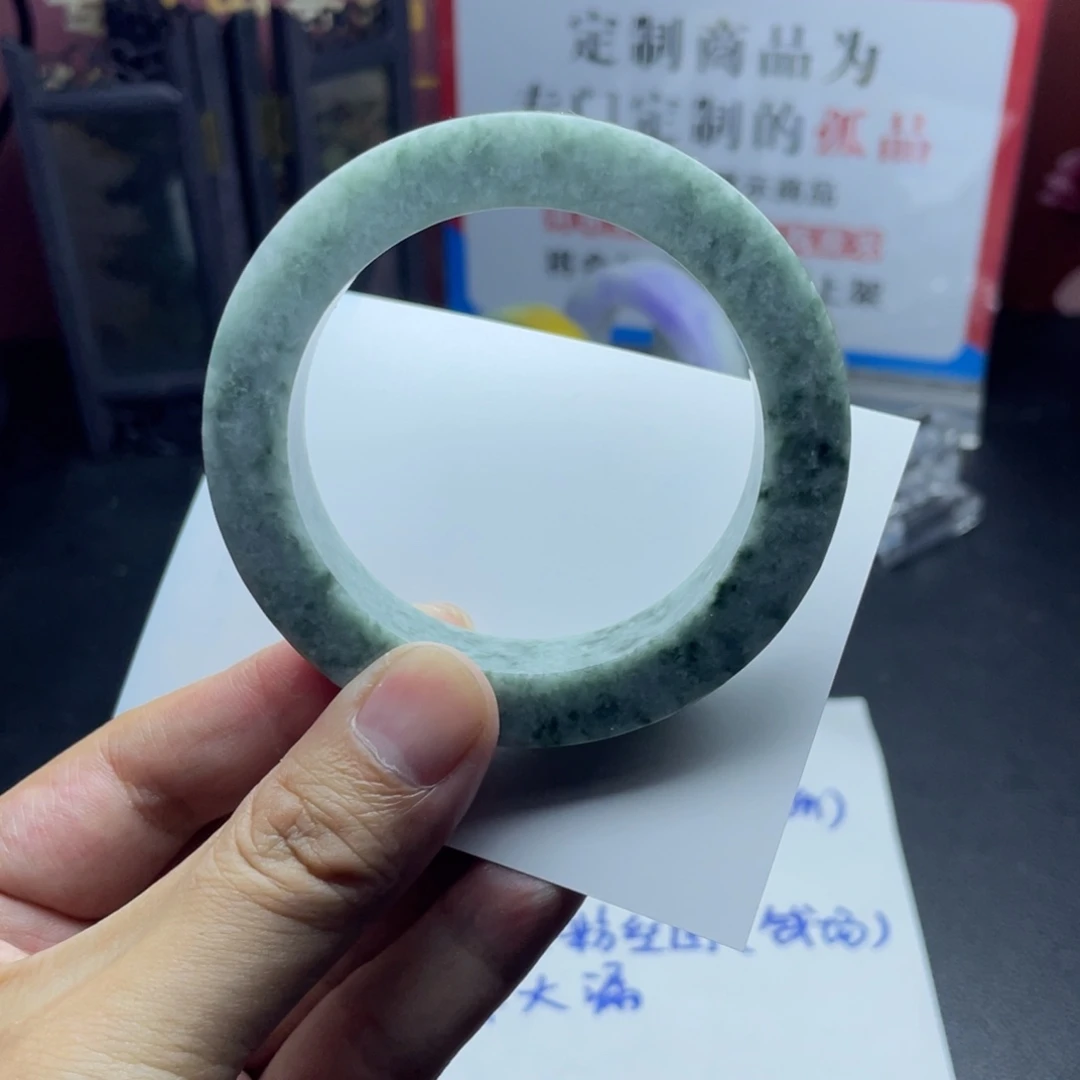 定制翡翠未镶嵌缅A翡翠多样性发一