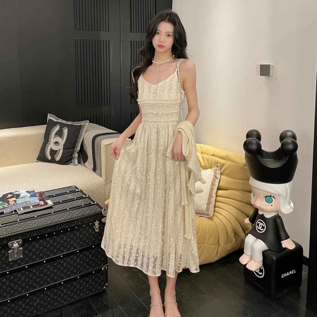 【清仓特惠】【邱肉瑶清】气质肌理吊带连衣裙蕾丝复古