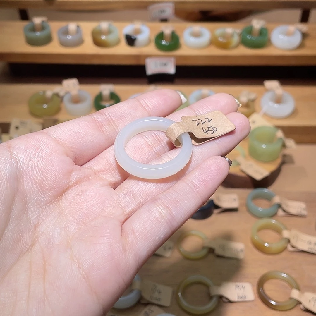 喝***式和田玉未镶嵌戒指22.2