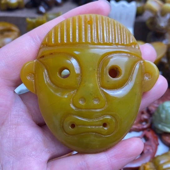 蛇纹石玉未镶嵌颈饰100