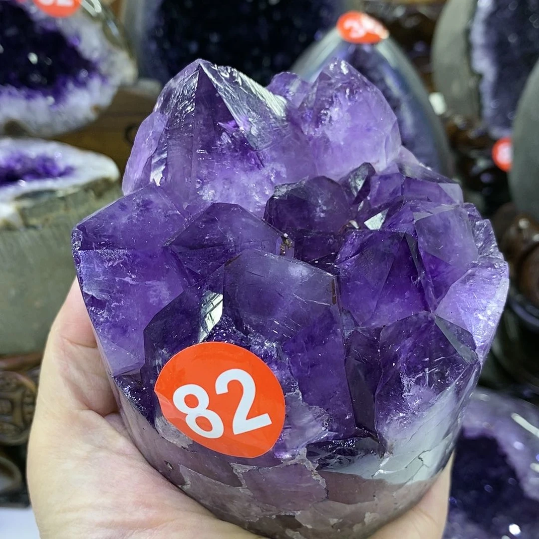 未镶嵌水晶大型摆件（非配饰）