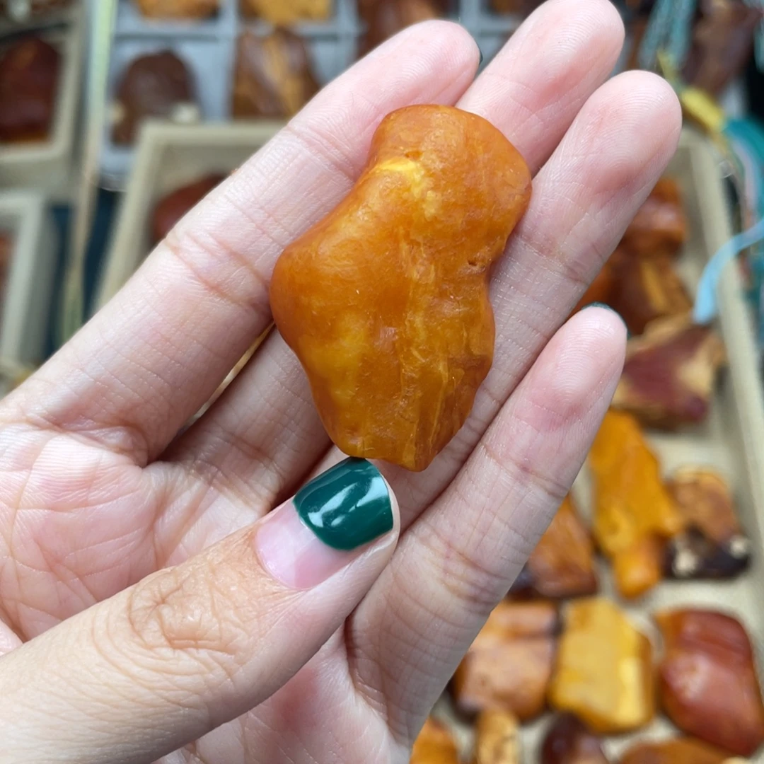 琥珀未镶嵌珠宝奇石
