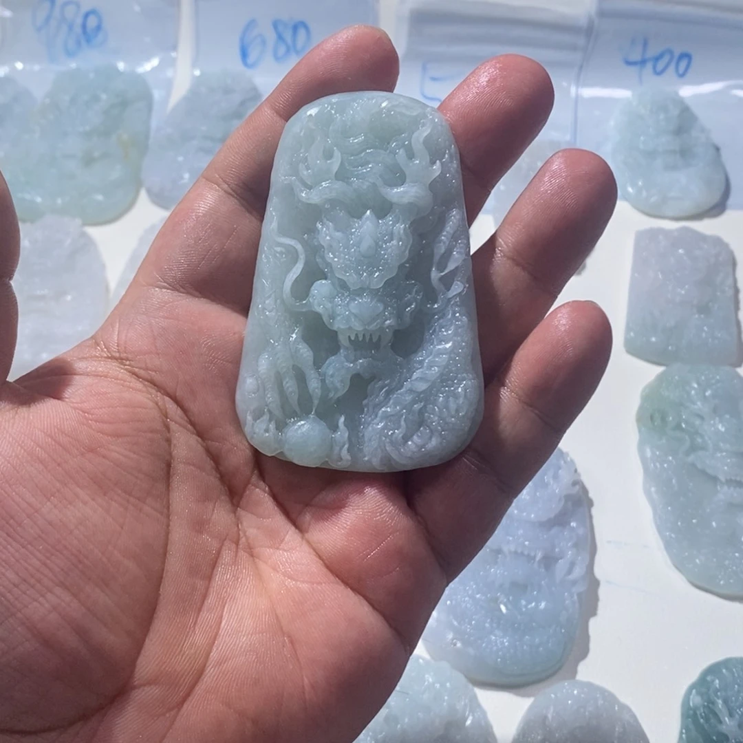 未镶嵌定制翡翠天*知缅甸天然翡翠A货，龙牌