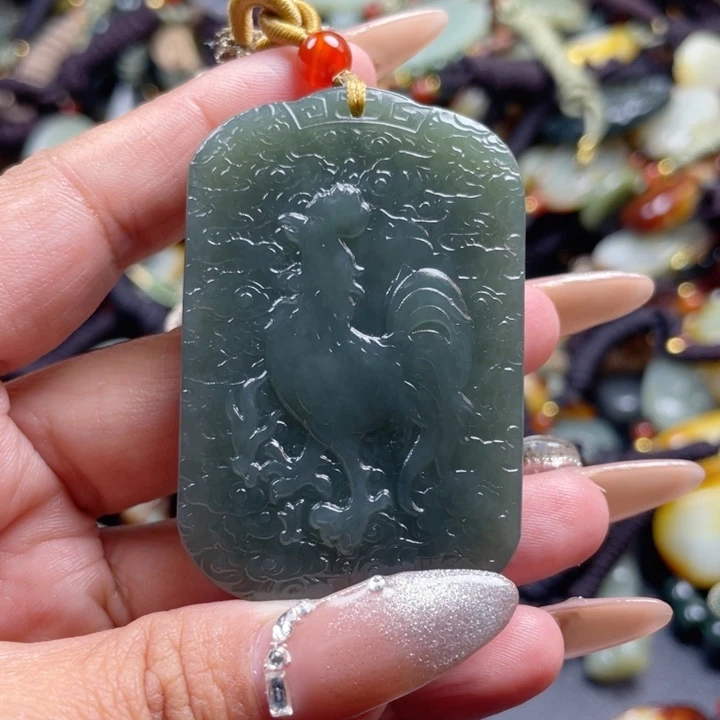 和田玉颈饰未镶嵌双面