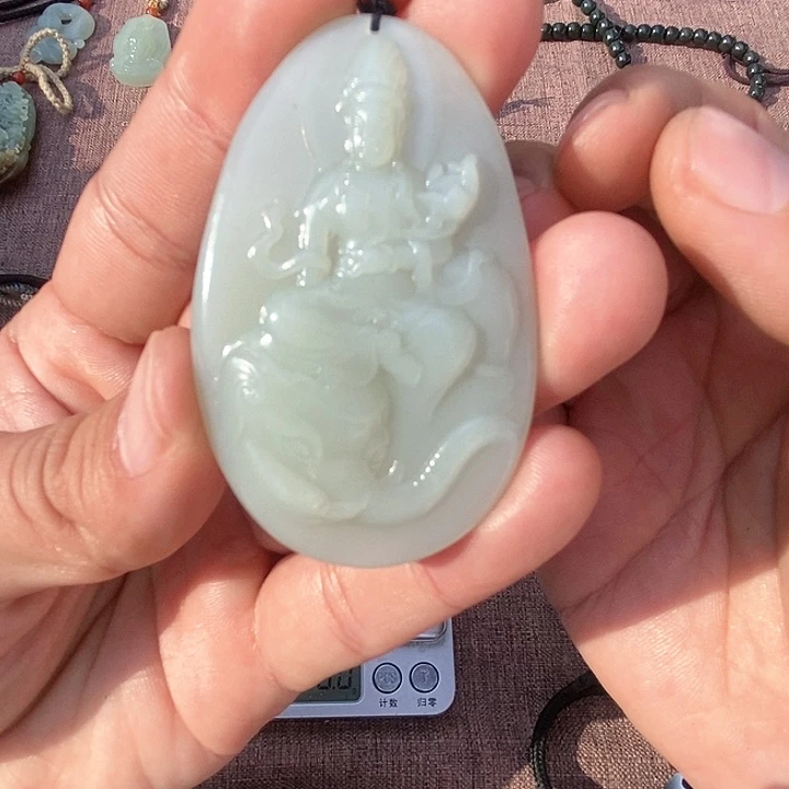 和田玉颈饰未镶嵌