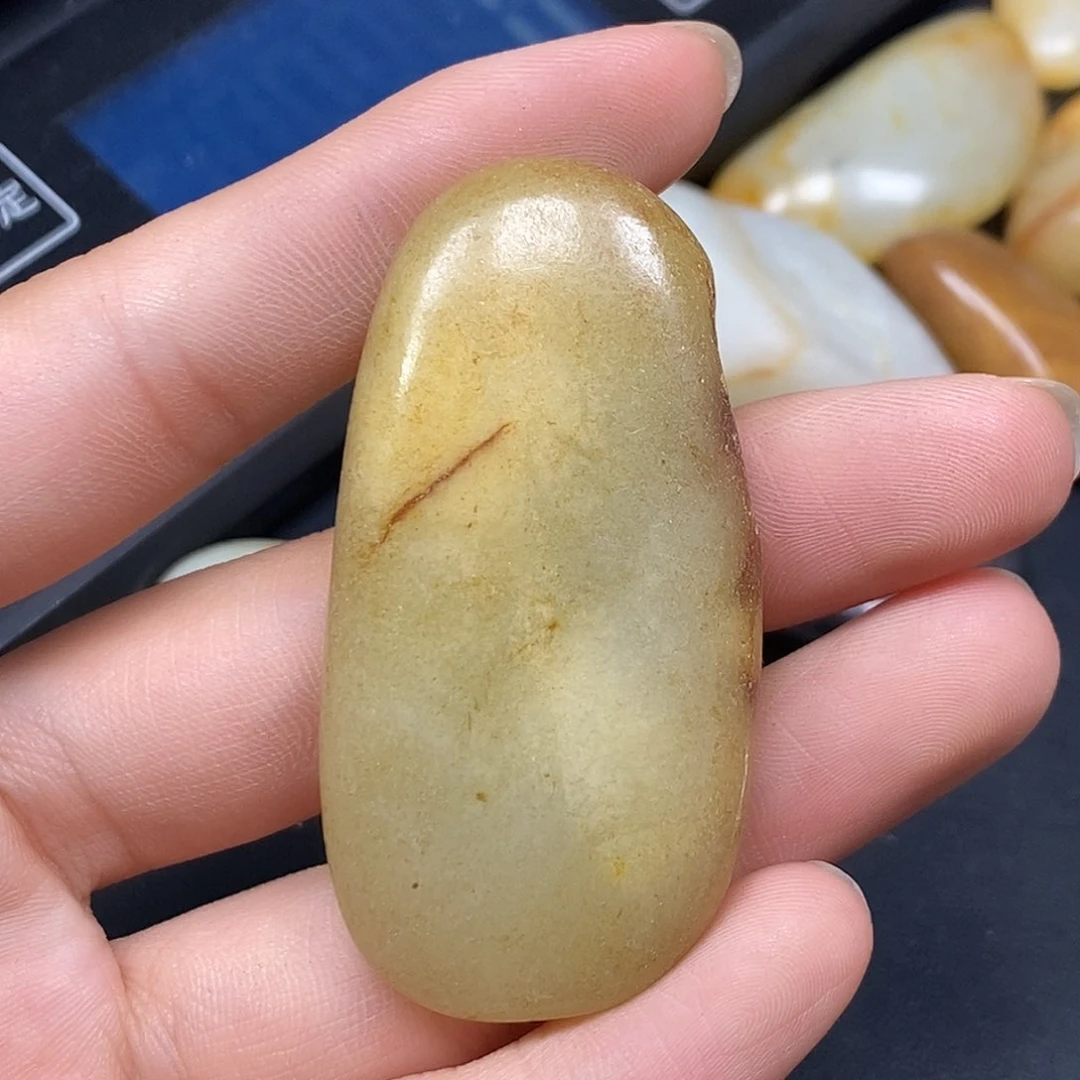 和田玉（糖玉）未镶嵌挂件