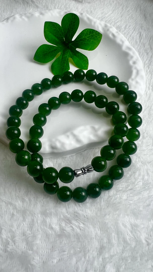 纯天然和田玉碧玉圆珠辣阳绿10mm附证书适合妈妈佩戴
