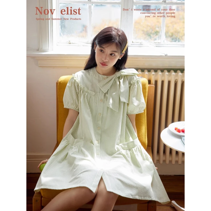 Nov elist什一 绿色连衣裙女夏新款法式复古文艺圆领宽松条纹短裙