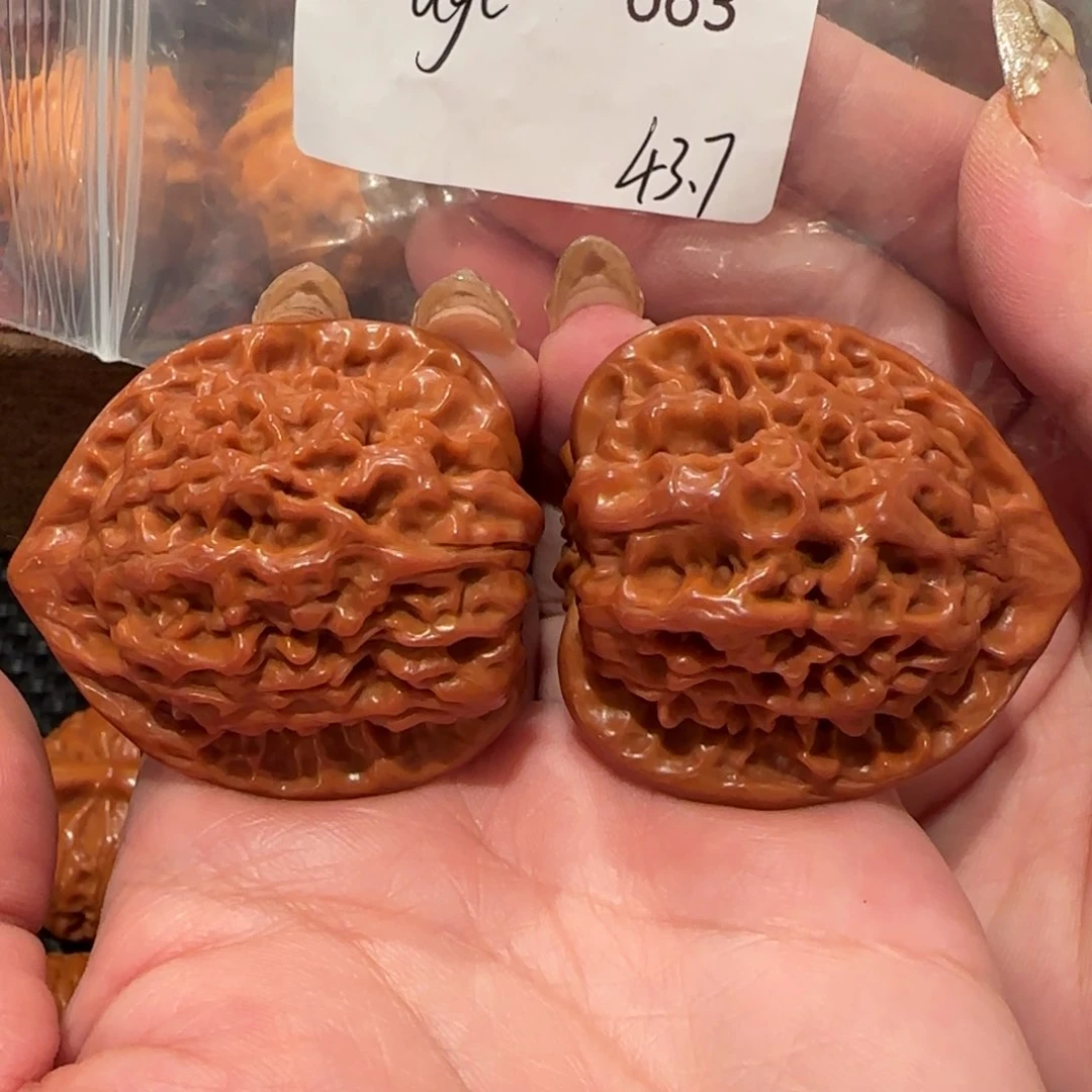 桃核吊坠简****程官帽43精品