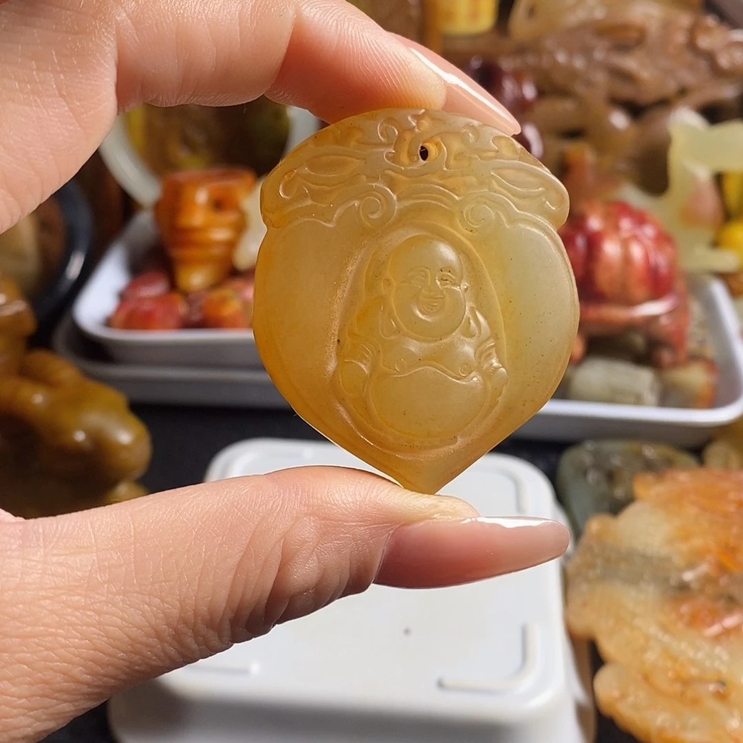 岫岩老玉（透闪石质玉）未镶嵌珠宝奇石