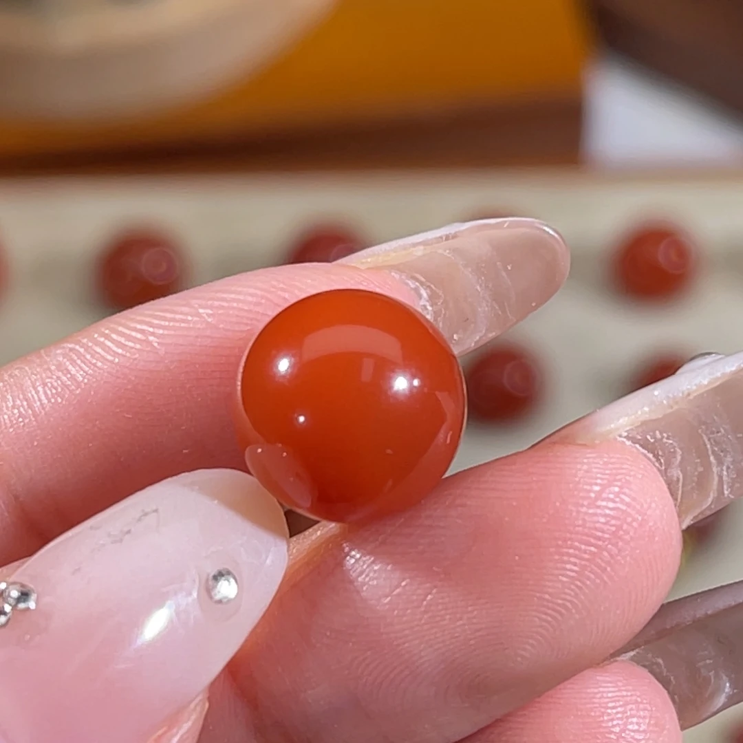 南红玛瑙未镶嵌圆珠 11.7mm