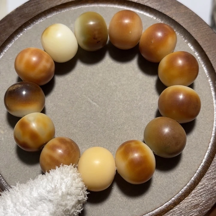 吊坠菩提根/象牙果卡20圆珠瑕疵款、不退不换