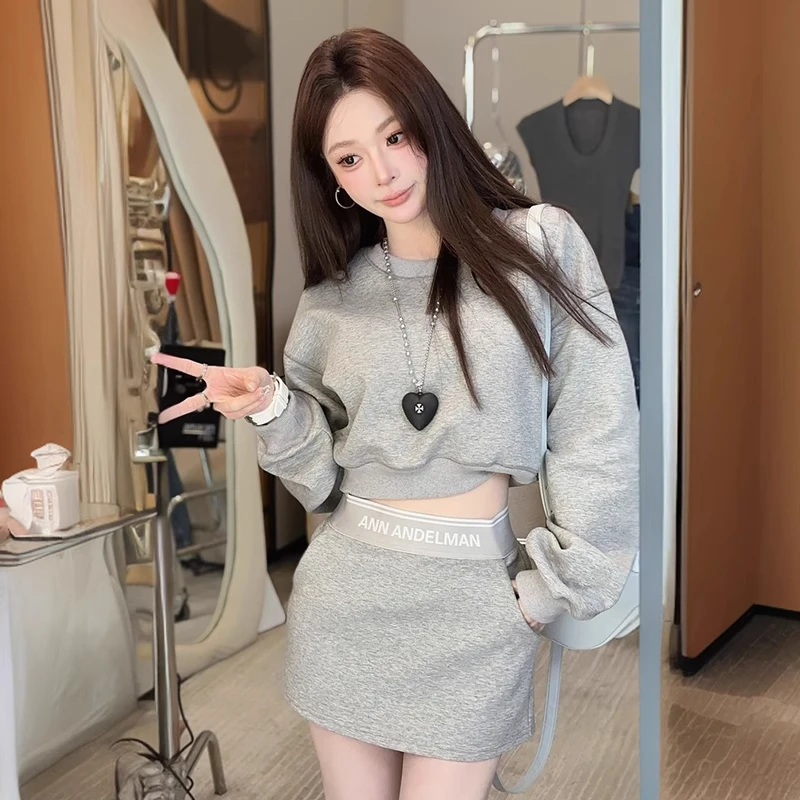 时尚套装裙女2025秋季新款宽松休闲设计感老钱风松弛感女装贵气