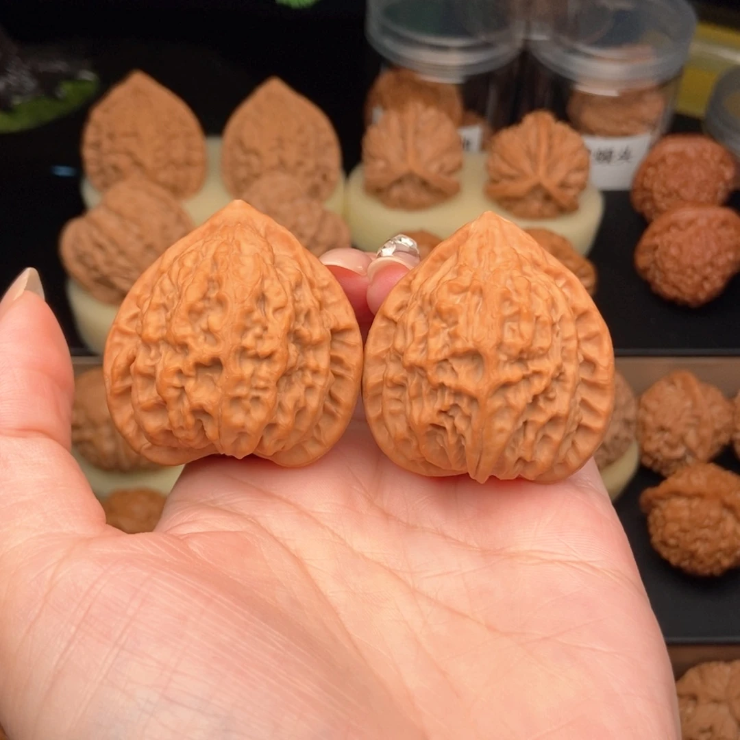 吊坠文玩核桃强*哥41金牛