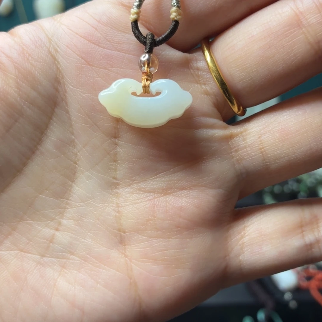 未镶嵌和田玉（青玉）挂件