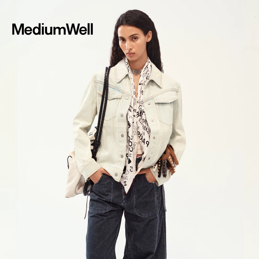 MEDIUM WELL_褪色蓝破洞牛仔外套Distressed Washed Denim Jacket