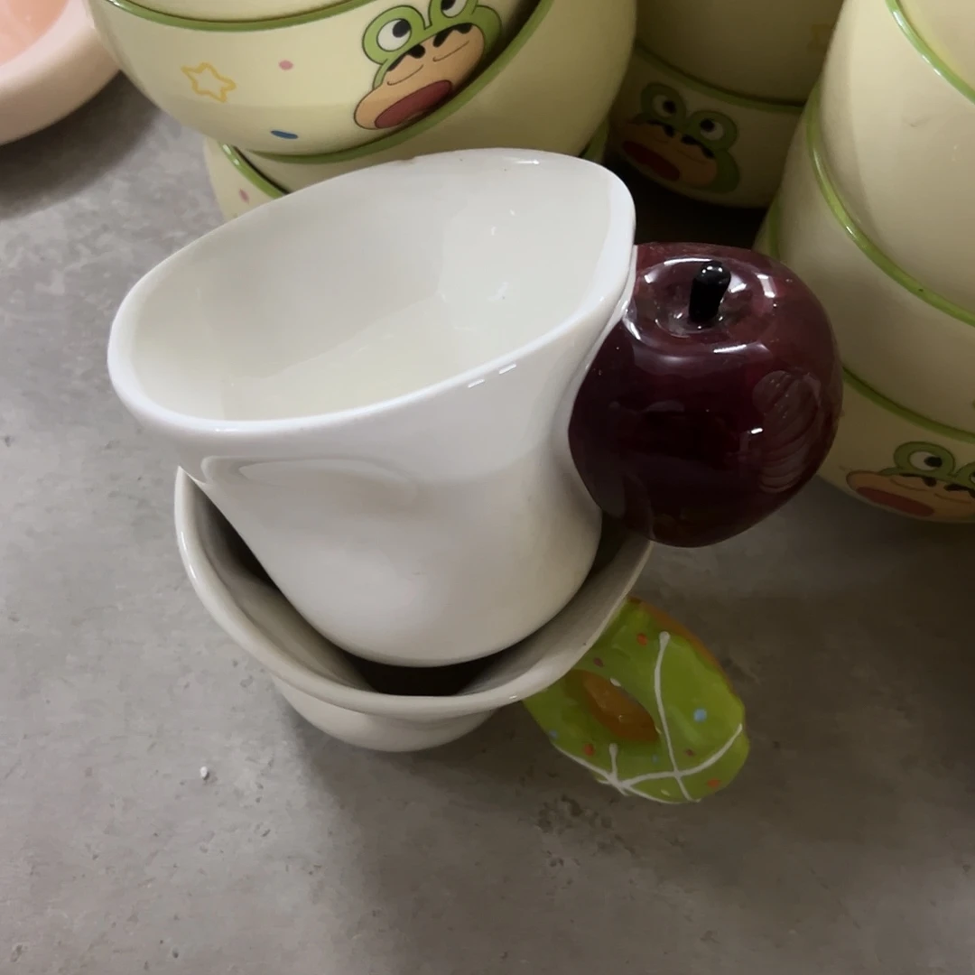 搪瓷微瑕绿色甜甜圈杯加苹果杯