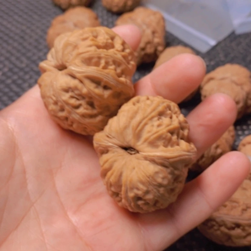 【闪购商品】文玩核桃吊坠建*元宝