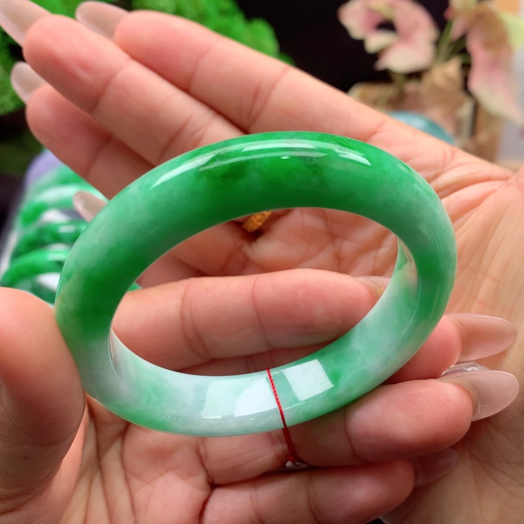 未镶嵌手镯翡翠缅甸