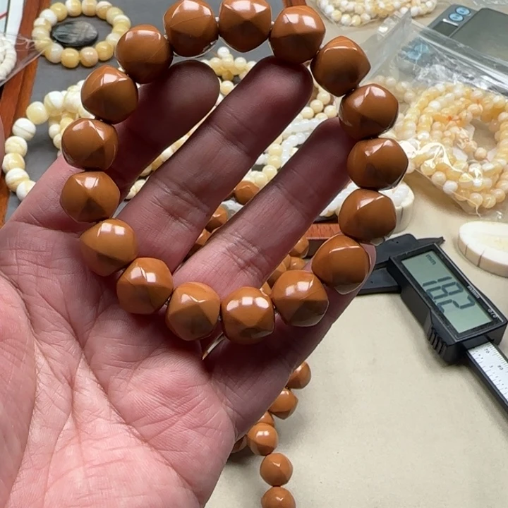 白玉菩提吊坠黄色801