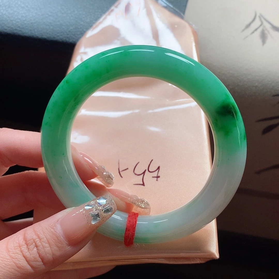 翡翠手镯未镶嵌12号