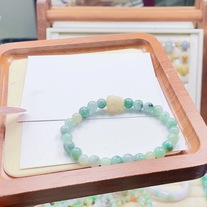 翡翠未镶嵌颈饰天然翡翠Ａ货