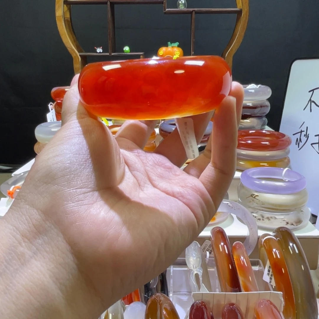 《***》玛瑙/玉髓手镯未镶嵌