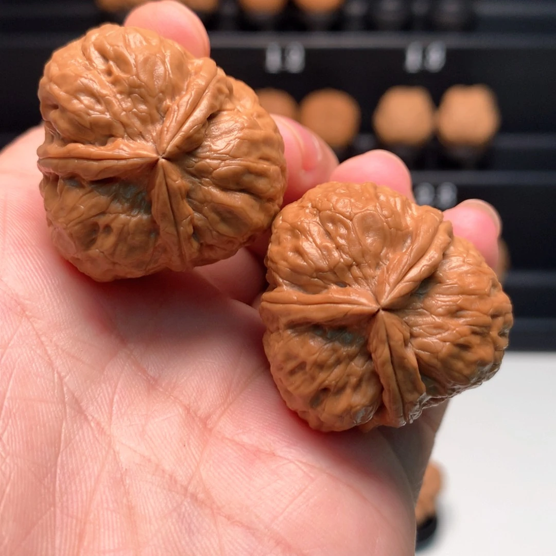 把件文玩核桃王*玉麒麟三棱