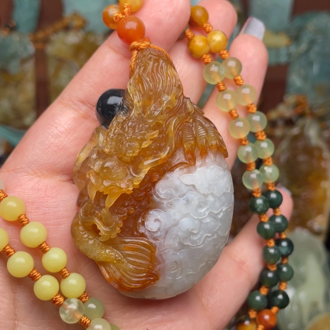 蛇纹石玉颈饰未镶嵌玉*浓