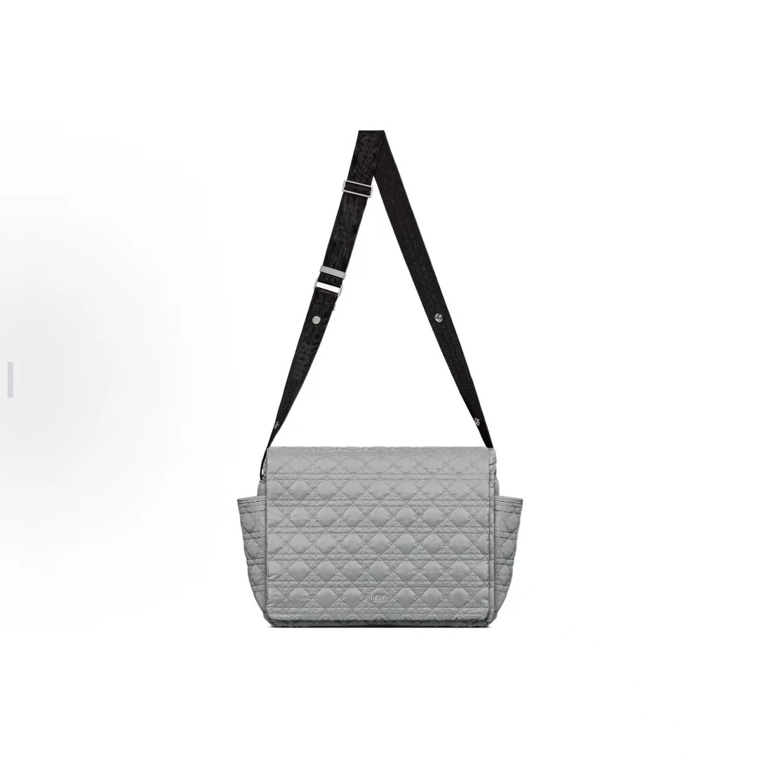 99新 DIOR/迪奥 安洁利严选斜挎包/XG022128