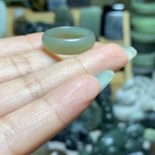 未镶嵌和田玉（糖玉）珠宝半成品