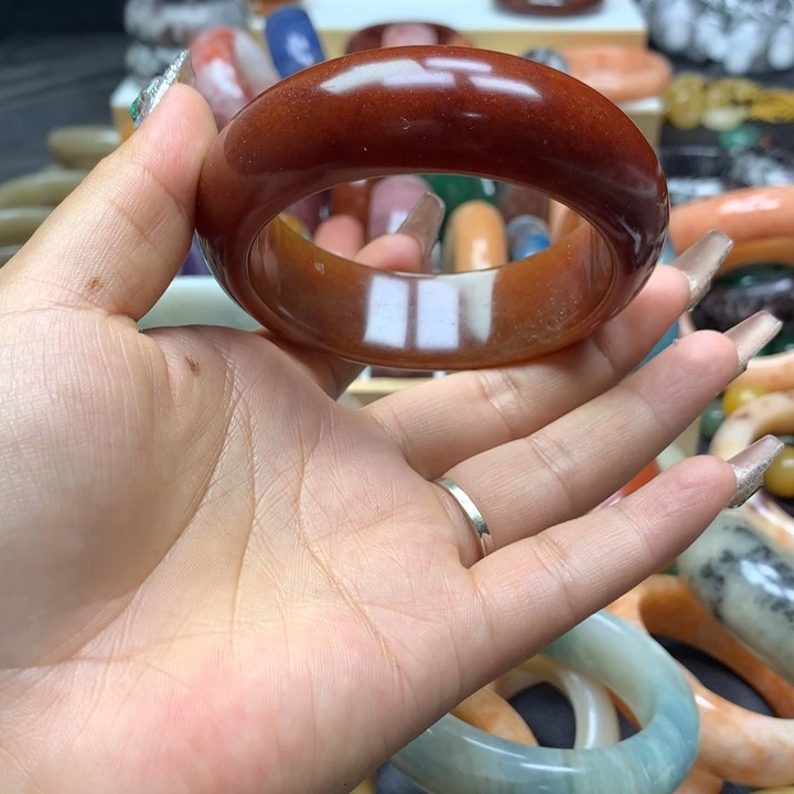 未镶嵌手镯石英质玉逆***阁