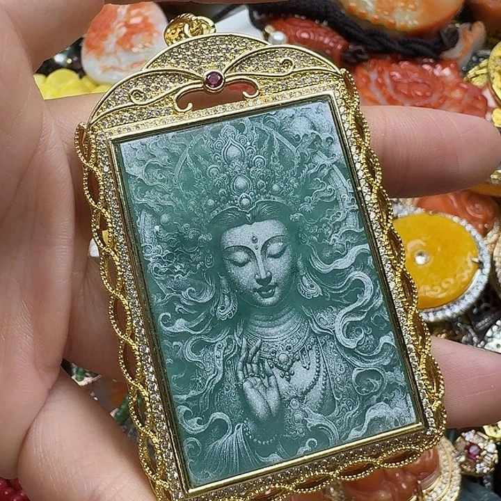 翡翠未镶嵌颈饰翡翠