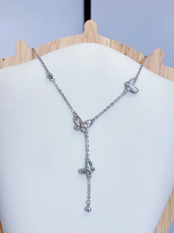 铂金PT950三花蝴蝶流苏镭射碎冰冰套链气质轻奢