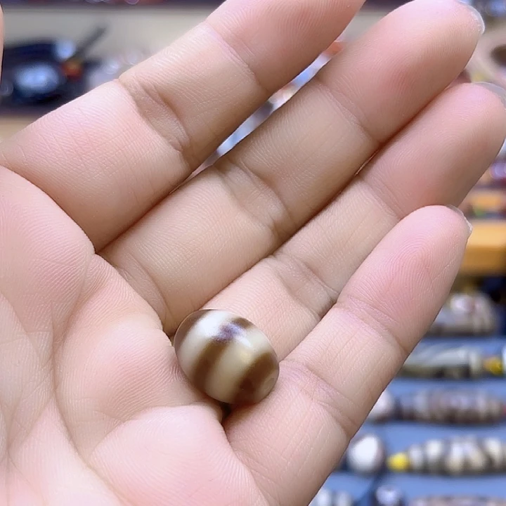 小***牧玛瑙/玉髓未镶嵌颈饰