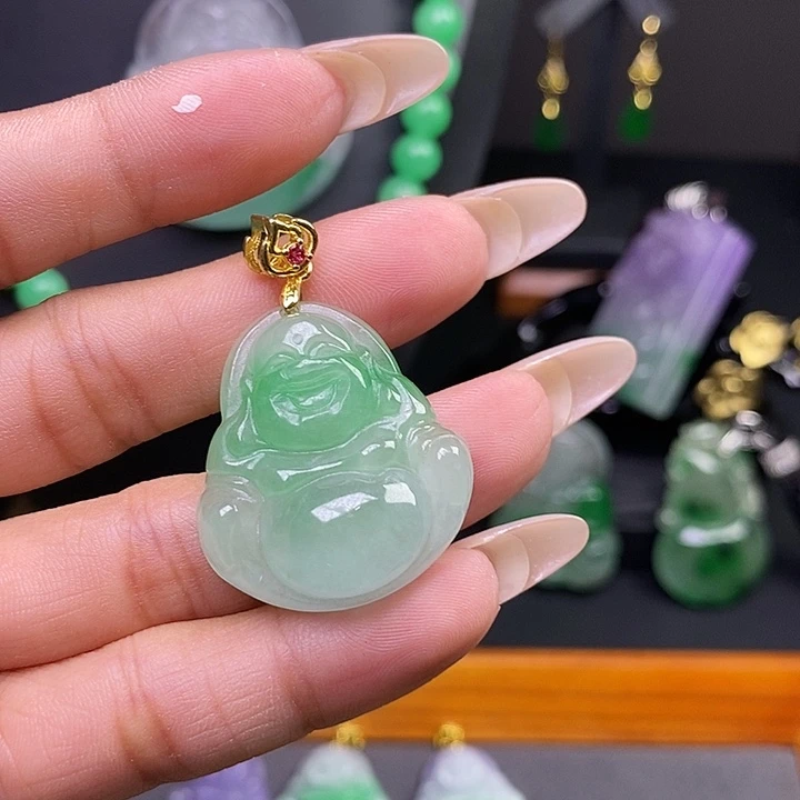 翡翠未镶嵌吊坠(赠链)