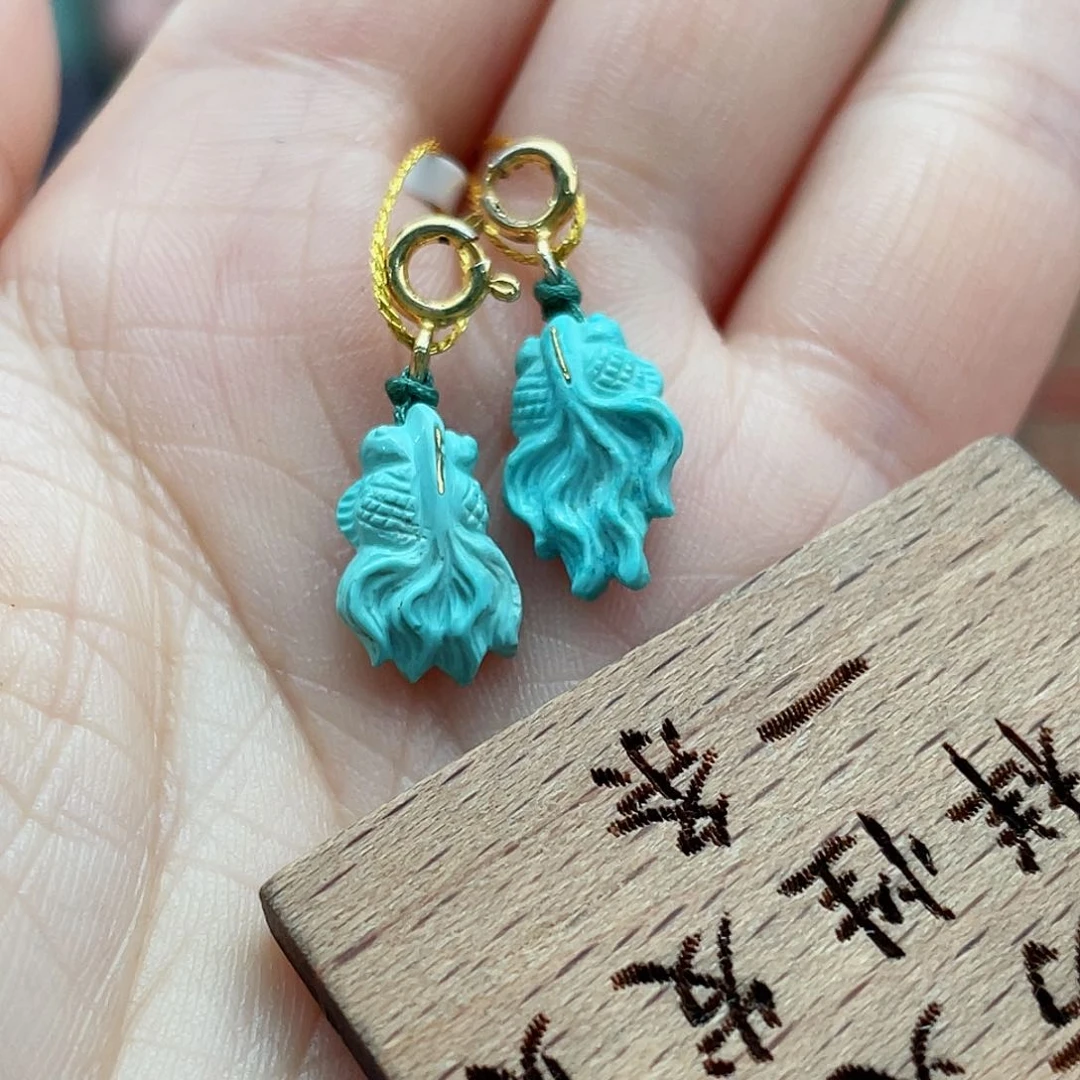 绿松石颈饰未镶嵌