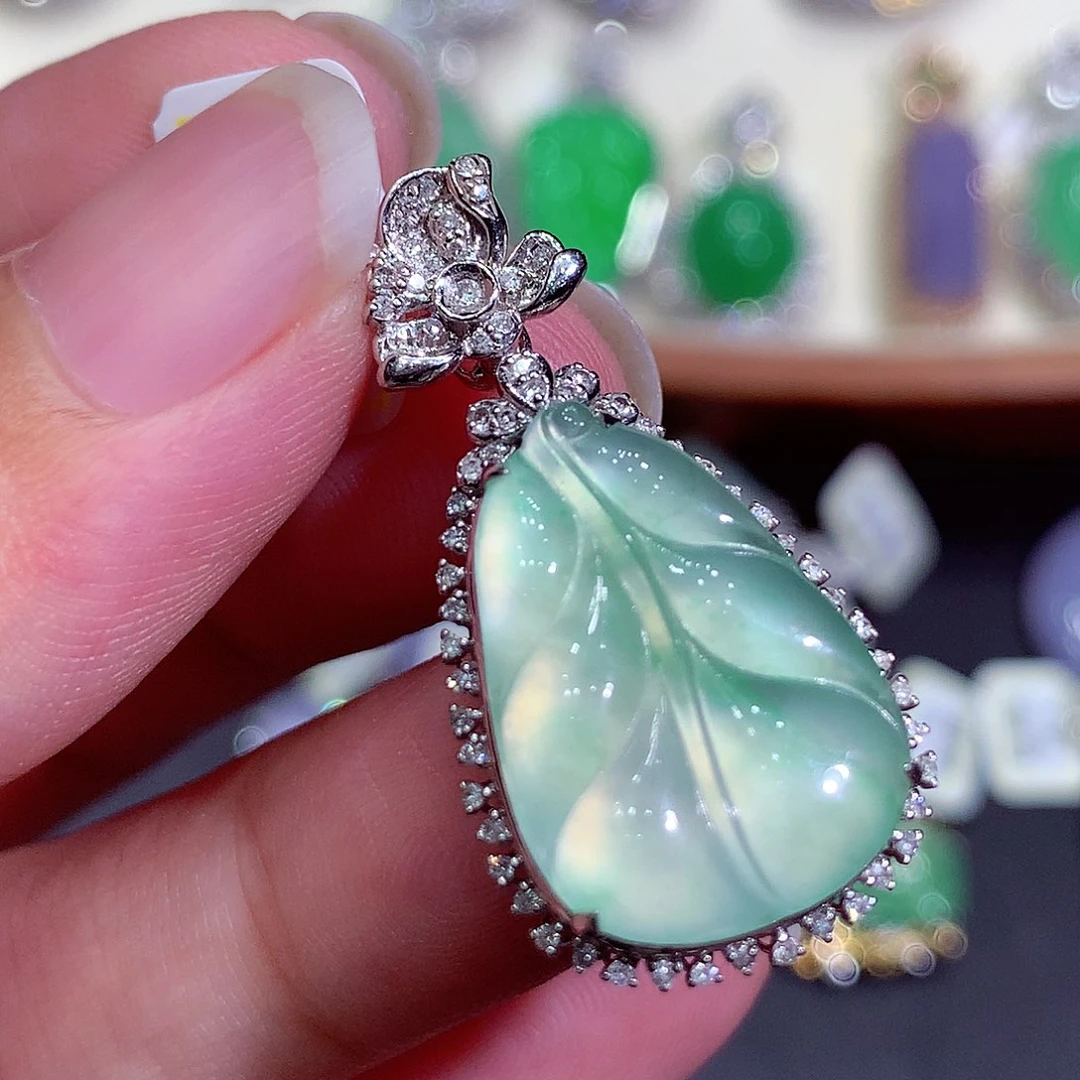 翡翠18K金镶嵌吊坠(不含链)