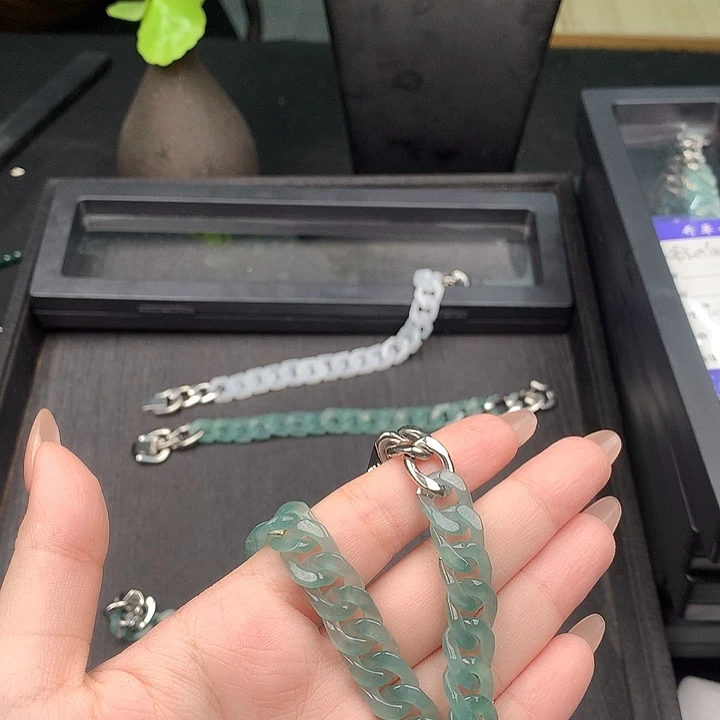 粉***一定制翡翠未镶嵌77777777