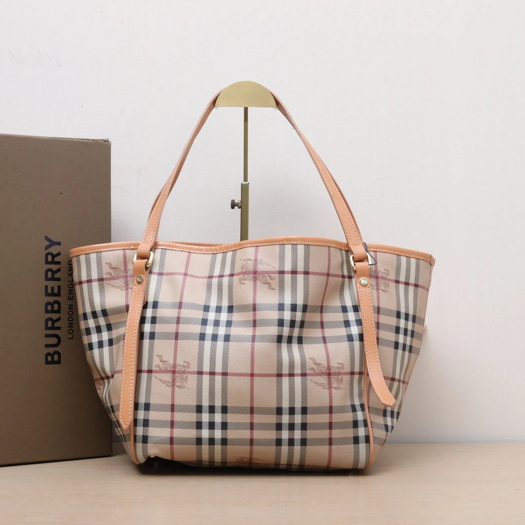 95新 BURBERRY/博柏利 【娇】巴宝莉格子PVC战马格纹托特包 805924